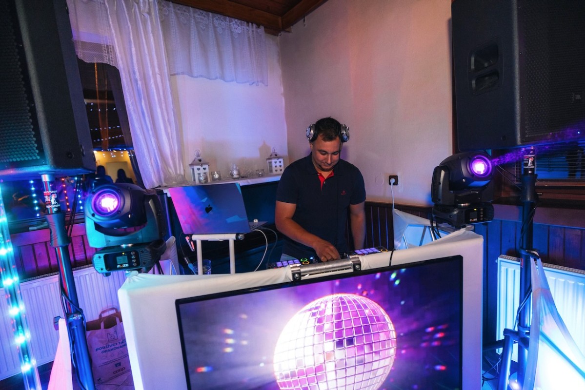 DJ The-B